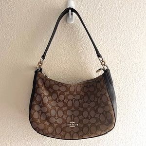 COACH Chelsea Crossbody Bag - Small EUC